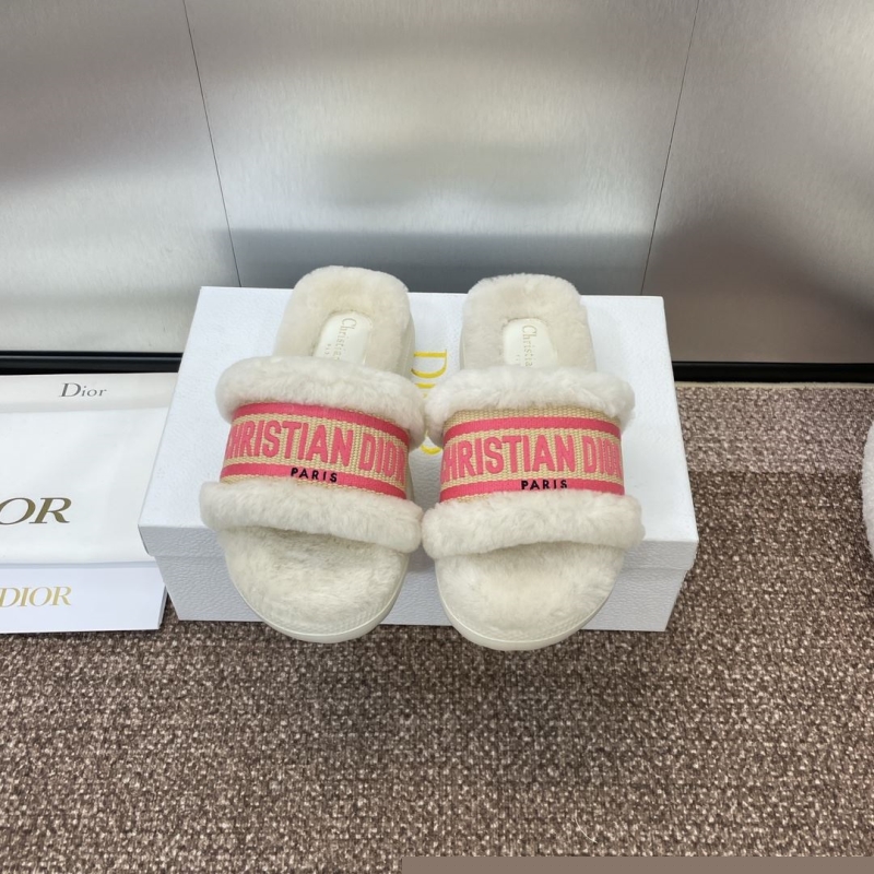 ch**an D*or slippers